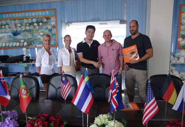 利瀚“信譽(yù)求發(fā)展，服務(wù)見真情”