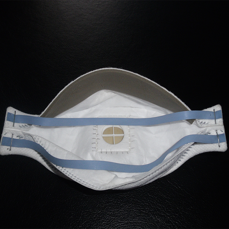 全自動(dòng)魚形口罩打釘一體機(jī)HD-0655 全自動(dòng)魚形口罩打釘一體機(jī)HD-0655