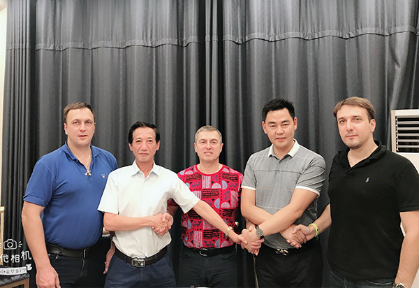 利瀚“信譽(yù)求發(fā)展，服務(wù)見(jiàn)真情”